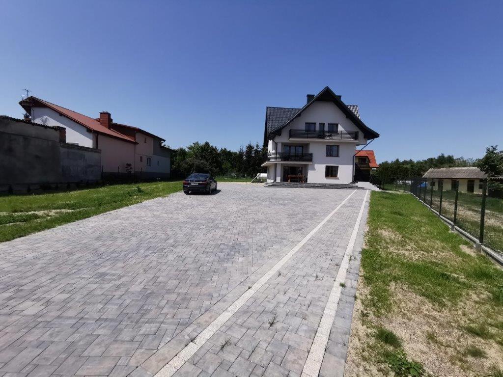 Tanie Noclegi, Kwatery, Pokoje Do Wynajecia , Targi Kielce Exterior foto